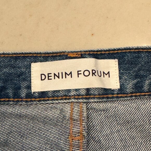 Aritzia Denim Forum The Joni High Rise Loose *EXCELLENT CONDITION* - Picture 2 of 3